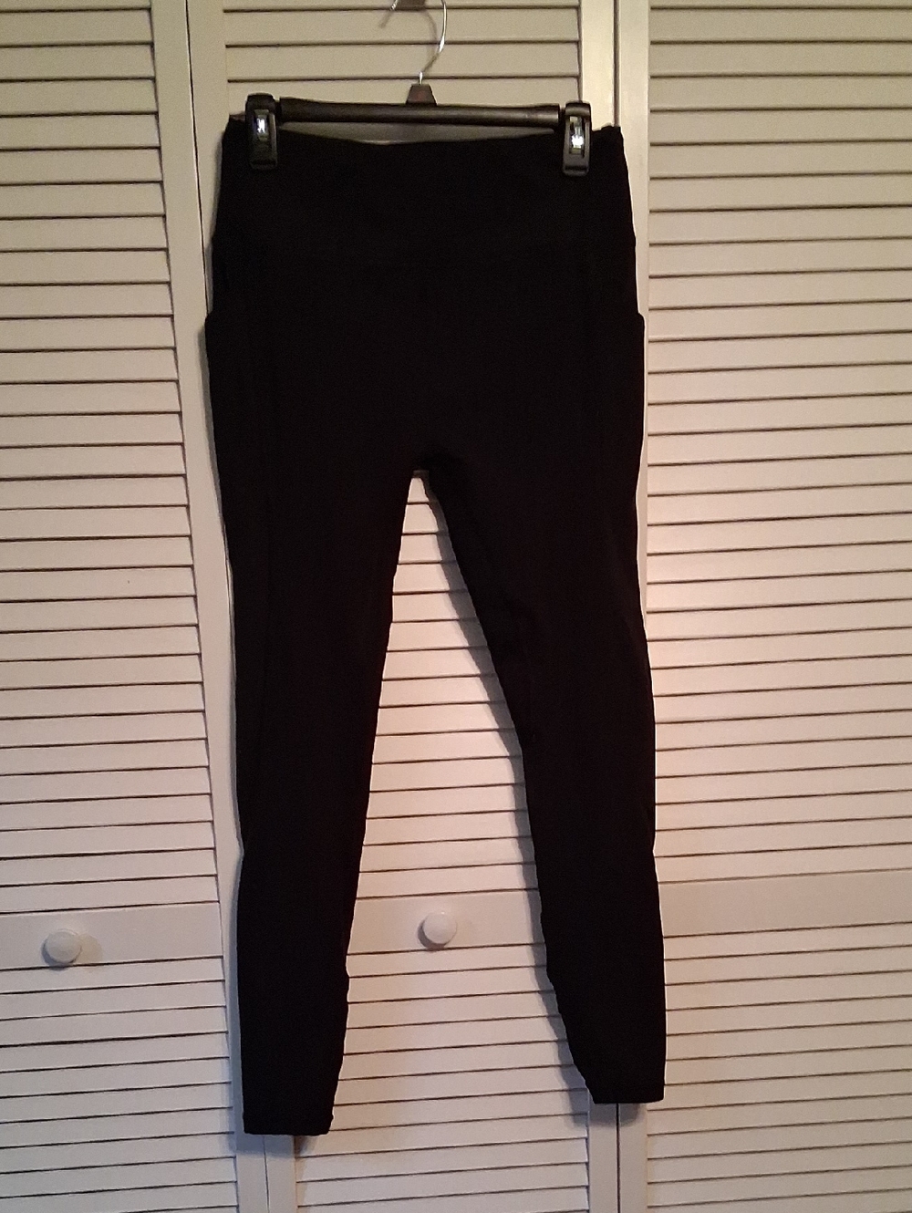 Natural Reflections Women's Black High-Waist Leggings